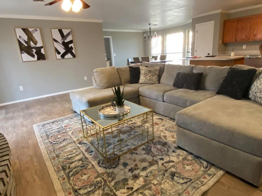 Large Modern Family Home! سونكي المظهر الخارجي الصورة