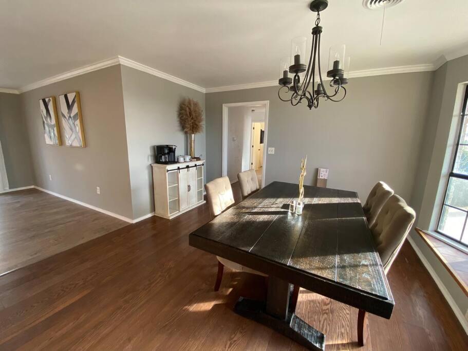 Large Modern Family Home! سونكي المظهر الخارجي الصورة